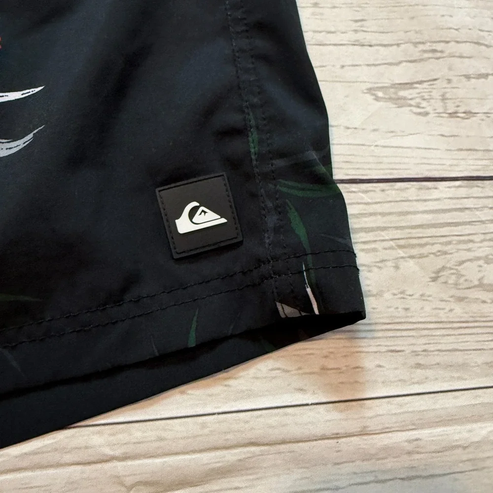 Quicksilver Boardshorts Swim Trunks Black‎ Floral Men's Size XL